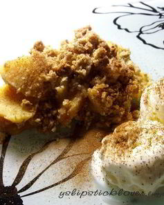 Айвовый крамбл из смеси хлопьев