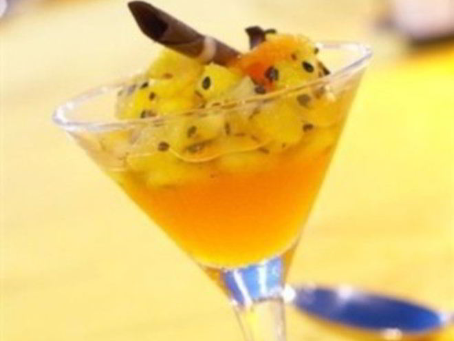 Рецепт ананасового десерта в имбирно-ромовом сиропе