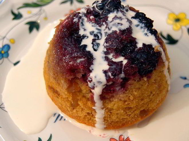 Рецепт ежевичных пудингов с имбирем