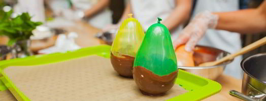 фруктовый десерт в шоколадных корзиночках. Шаг 3