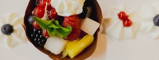 фруктовый десерт в шоколадных корзиночках. Шаг 7