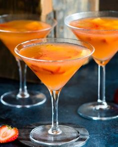 Коктейль Парящие в сангрии фрукты