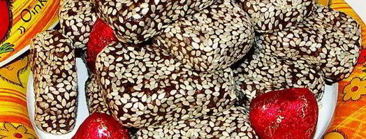 конфетки из чернослива, грецких орехов и шоколада. Шаг 3