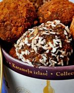 Конфеты из чечевицы и фиников