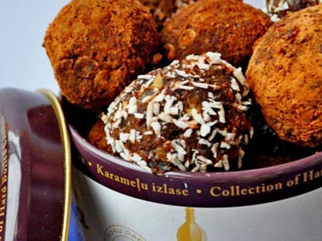 Рецепт конфет из чечевицы и фиников