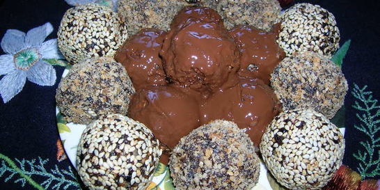 Конфеты из чернослива и изюма