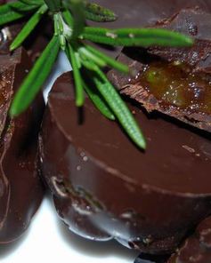 Конфеты с абрикосом и розмарином