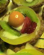 Фруктовые корзинки с заварным кремом