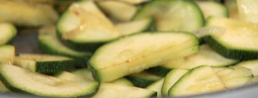 фунчоза с кремом из цукини и курицей. Шаг 2