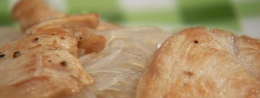 фунчоза с кремом из цукини и курицей. Шаг 6