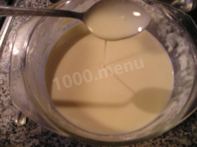 Рецепт крема из сметаны и сгущенки для торта