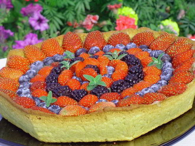 Рецепт кростаты с ягодами и заварным кремом