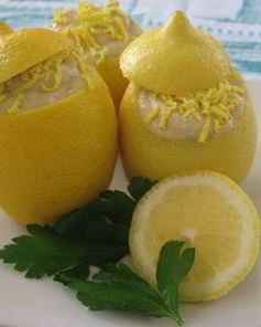 Лимоны, фаршированные кремом из тунца