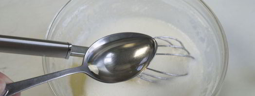 масляный крем на швейцарской меренге. Шаг 3