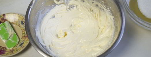 масляный крем на швейцарской меренге. Шаг 4