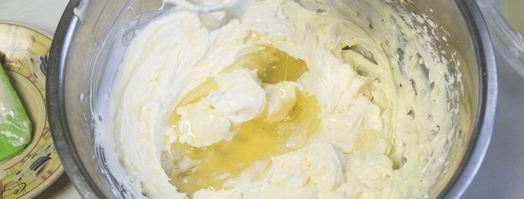 масляный крем на швейцарской меренге. Шаг 5