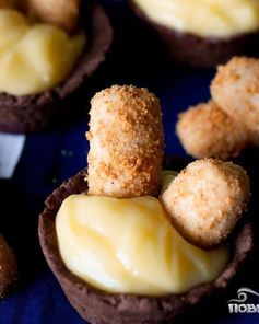 Палочки в чашечках с ванильным кремом