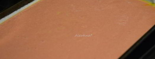 рулет со швейцарским маслянным кремом. Шаг 4