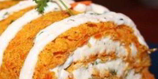 Рыжий рулетик с творожным кремом и рыбкой