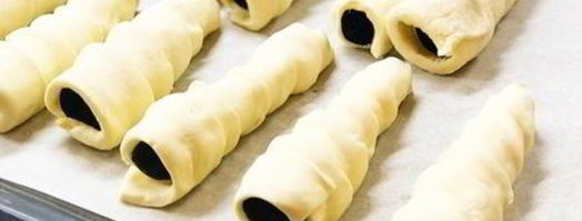 слоеные трубочки с белковым кремом. Шаг 4