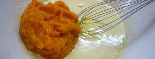 тыквенный рулет с карамельным кремом. Шаг 3