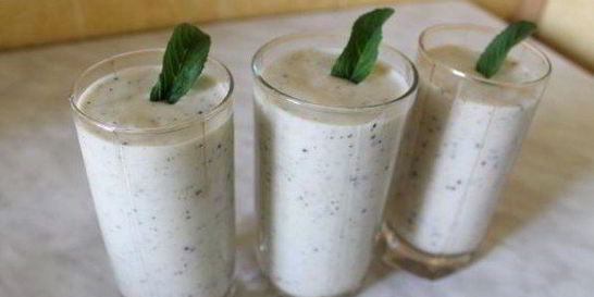 Легкий фруктовый десерт с мятой