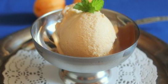 Абрикосовое мороженое