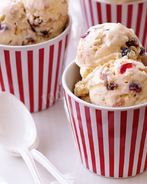 Фруктовое мороженое в мороженице