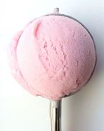 Кокосово-красносмородиновое мороженое