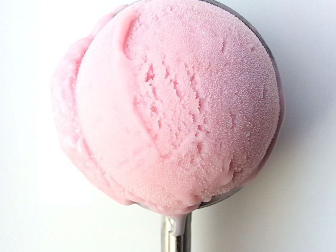 Рецепт кокосово-красносмородинового мороженого