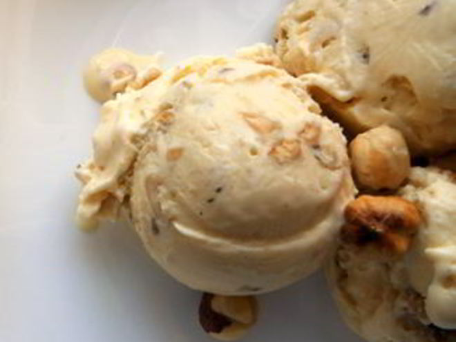 Рецепт медового мороженого с фундуком