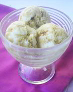 Мороженое на вьетнамском йогурте с грильяжем