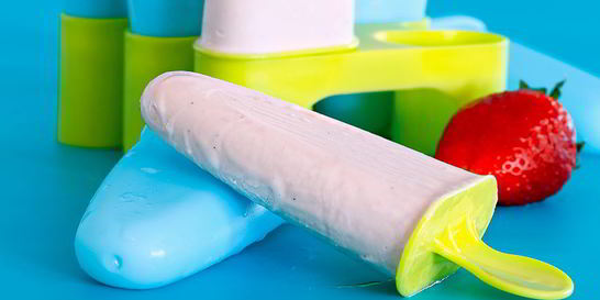 Простое клубничное мороженое