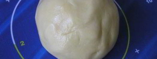 торт-мороженое с безе и красными ягодами. Шаг 2