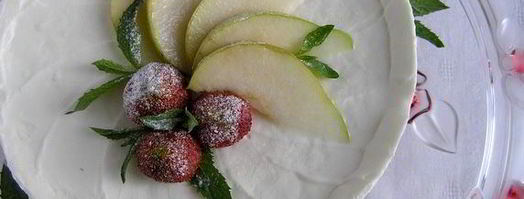 торт-мороженое с безе и красными ягодами. Шаг 23