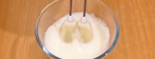 ванильно-шоколадное мороженое в шоколадной глазури. Шаг 7