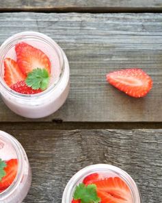 Клубничный мусс с йогуртом