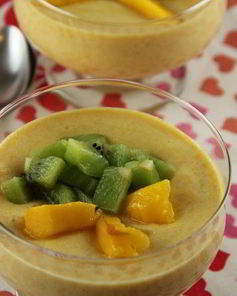 Легкий крем-мусс из манго с рикоттой