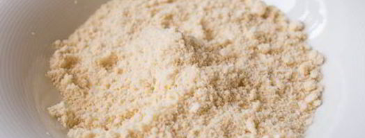 миндальный рулет с манговым муссом. Шаг 5