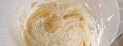 миндальный рулет с манговым муссом. Шаг 23