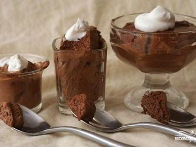 Рецепт мусса из горького шоколада с коньяком