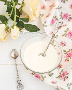 Мусс с белым шоколадом Ваниль-базилик