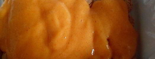 мусс-желе из хурмы, черимойи и амареттини под крем-фрешем. Шаг 6