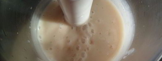 мусс-желе из хурмы, черимойи и амареттини под крем-фрешем. Шаг 9