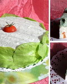 Торт-мусс с курицей, шпинатом и черри