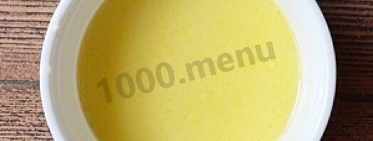 крестовые пасхальные булочки с изюмом. Шаг 3