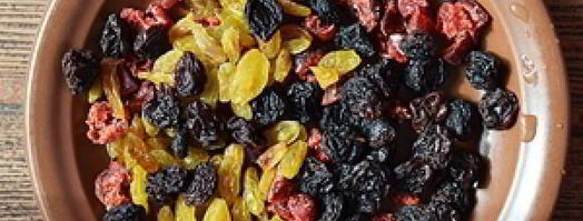 крестовые пасхальные булочки с изюмом. Шаг 5