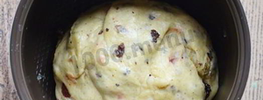 крестовые пасхальные булочки с изюмом. Шаг 9