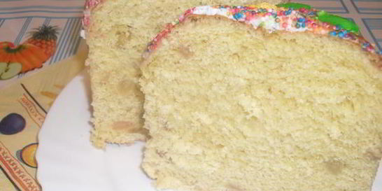 Кулич с изюмом и апельсиновой цедрой