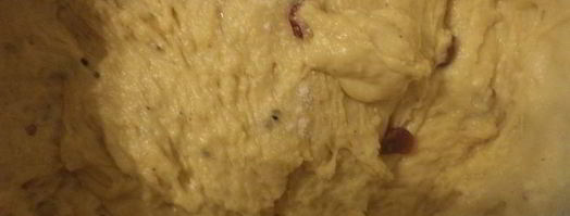 кулич с изюмом и цукатами. Шаг 3